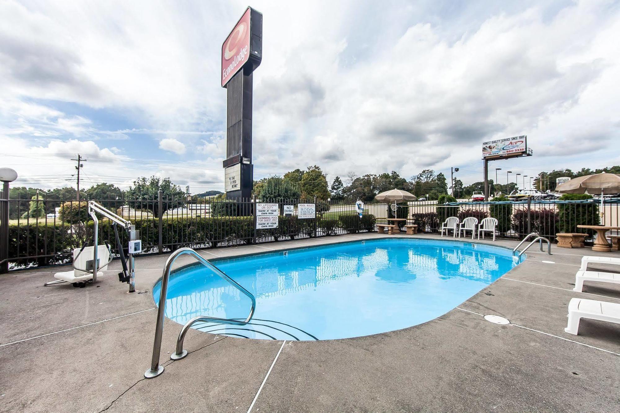 Econo Lodge Lenoir City Exteriér fotografie