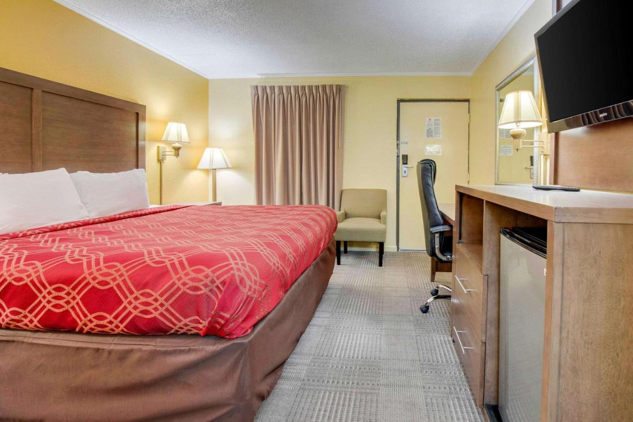 Econo Lodge Lenoir City Exteriér fotografie
