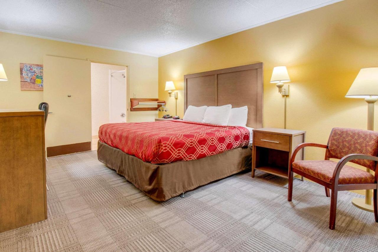Econo Lodge Lenoir City Exteriér fotografie